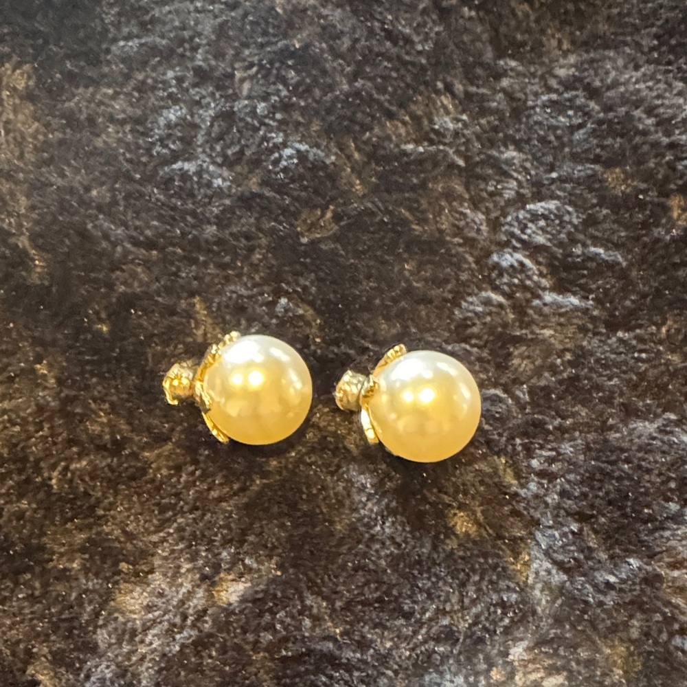 Elegant Multi-Color Earring Set - Picture 5 of 13